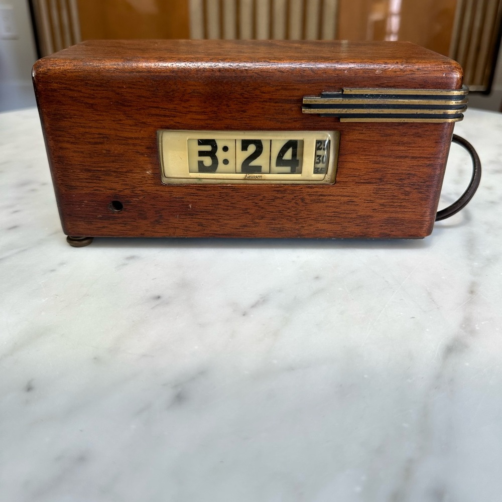 Vintage Lawson Electric Clock - Model P40 Circa 1930s.  WORKING